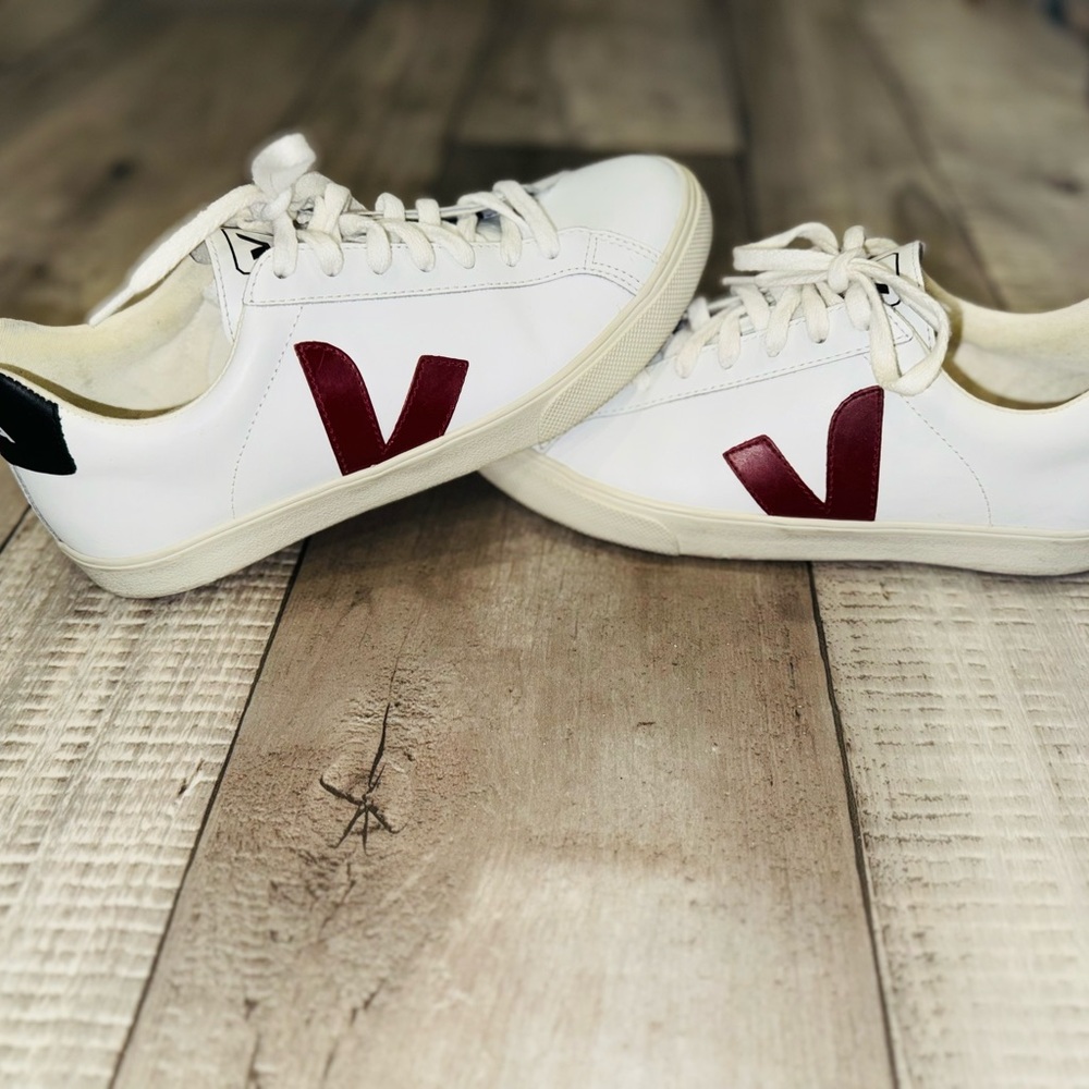 Veja White Sneakers with Burgundy V Detail